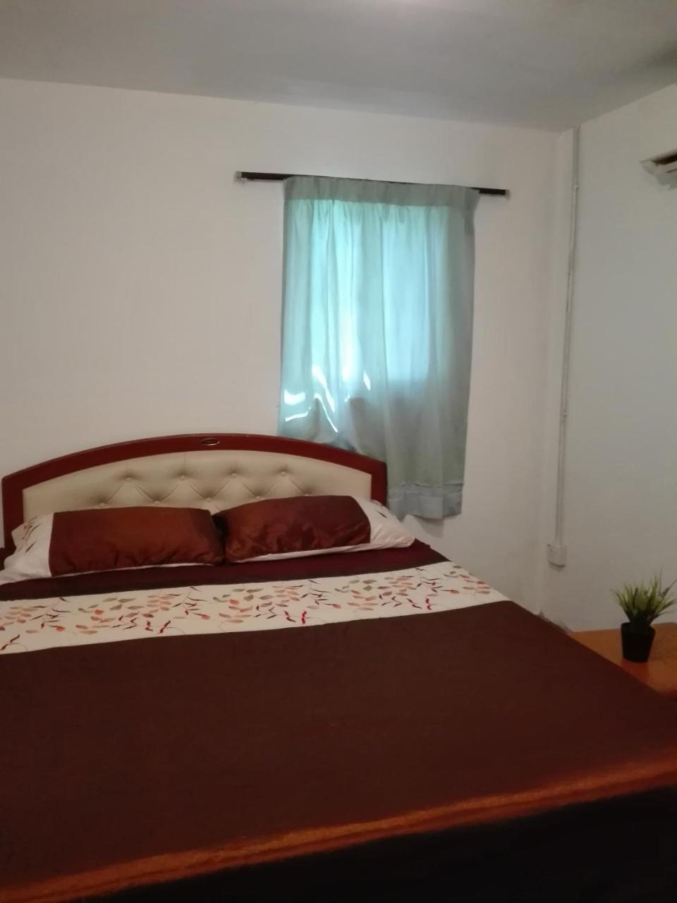 Tonight Hotel Hostel George Town Bagian luar foto