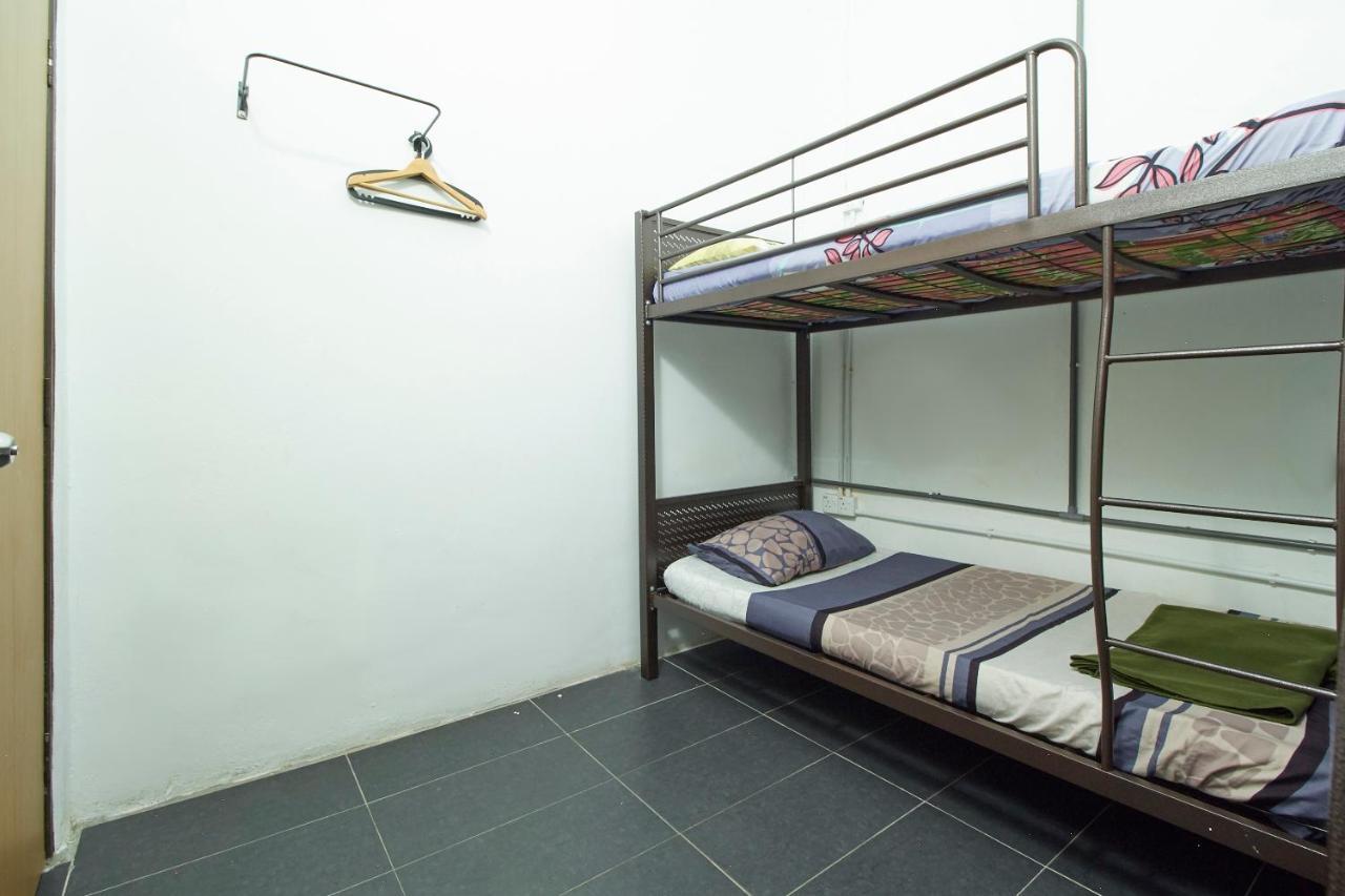 Tonight Hotel Hostel George Town Bagian luar foto